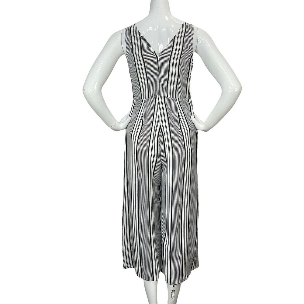 Blue Blush Jumpsuit Womens Size L Black Striped Front Tie Wide Leg Crop Nwt $46 - Picture 3 of 12